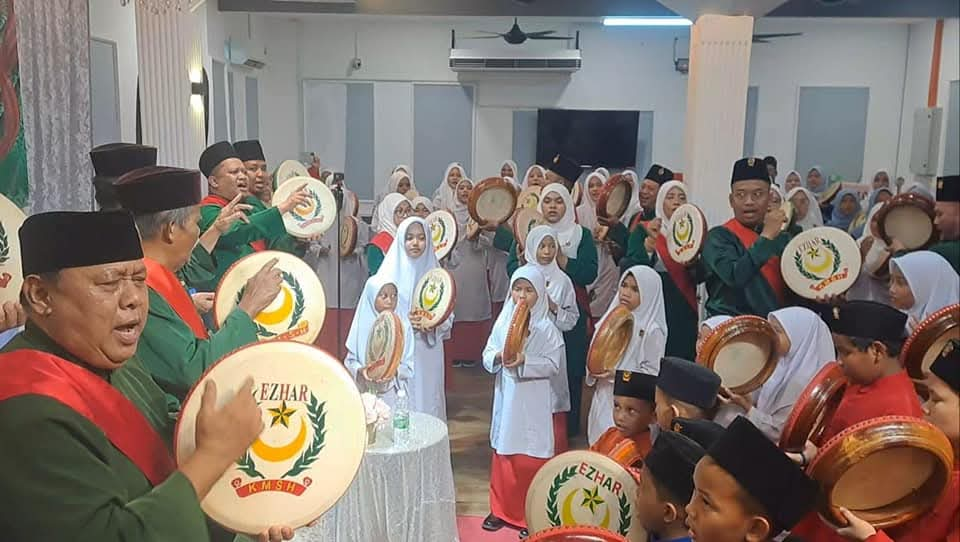 PERSATUAN SILAT SENI EZHAR SUCI/SETIA HATI  DAN KOMPANG WILAYAH PERSEKUTUAN &  SELANGOR